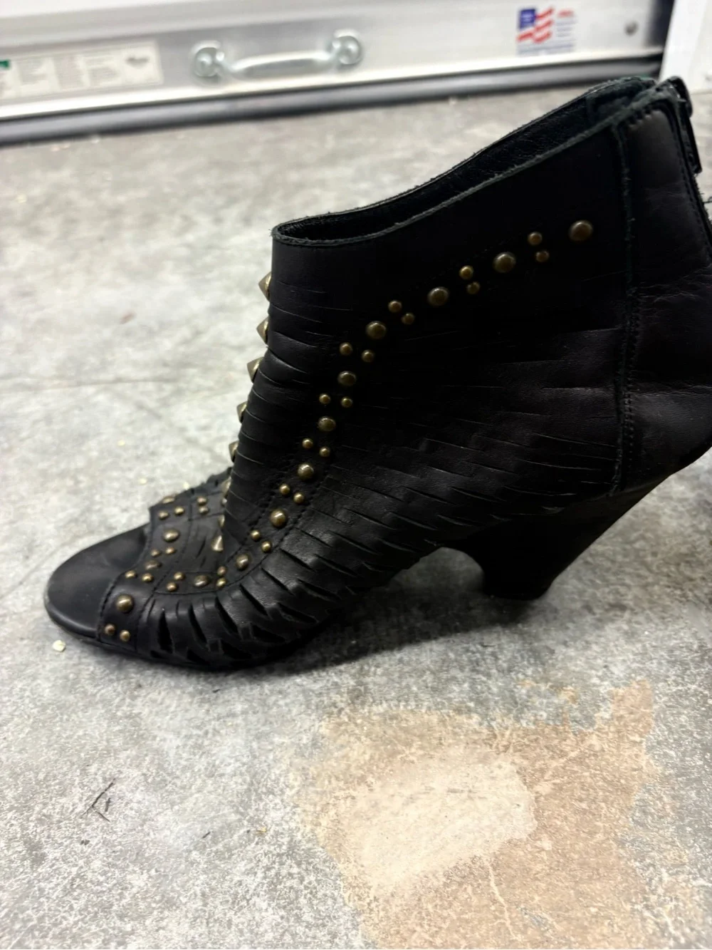 Kenneth Cole Black Leather Studded Open Toe Zip Ankle Bootie Women's 8.5